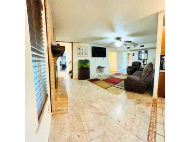 4604 Oak Valley Dr, Orange, TX 77632 - photo 5