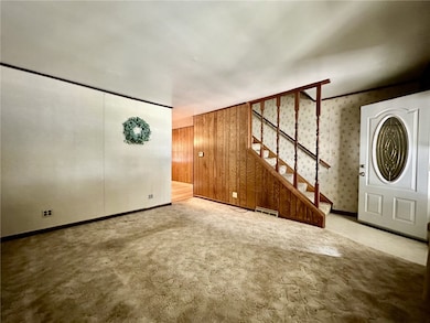 316 1/2 Emerson St, Vandergrift, PA 15690 - photo 6