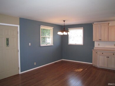 409 Lincoln St, Princeton, IN 47670 - photo 4