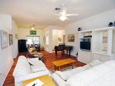 807 Gladiola Ave, Sebastian, FL 32958 - photo 4