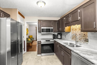 2010 Alice Springs Ct, Mount Juliet, TN 37122 - photo 7