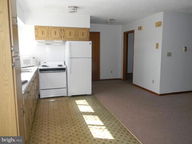 192 E Arbor Ave unit 4, Vineland, NJ 08360 - photo 4