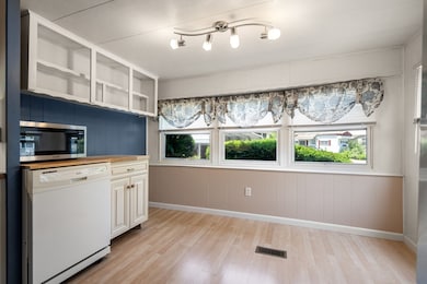 8 F St, Merrimac, MA 01860 - photo 7