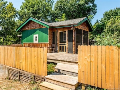 Fully Fenced Front Yard - Just Needs A Gate!