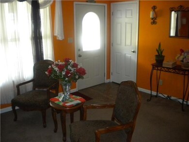 312 Meadow Dr, Circleville, OH 43113 - photo 6