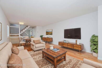 624 Ramona Ave, Staten Island, NY 10309 - photo 3