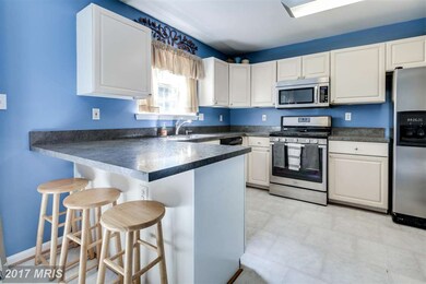 4918 Lockard Dr, Owings Mills, MD 21117 - photo 6