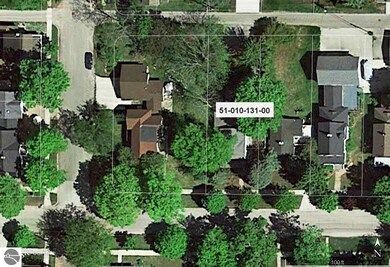 One Block to Lake Michigan