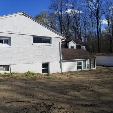 2 Indian Rd, Dudley, MA 01571 - photo 5