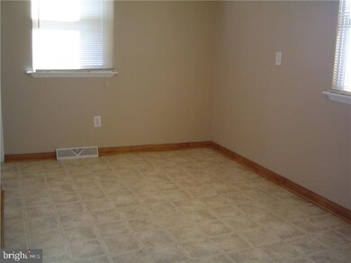 273 Bailey St, Woodstown, NJ 08098 - photo 5