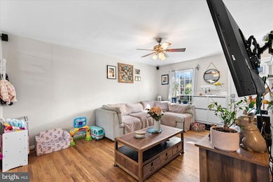 15592 Three Otters Place, Manassas, VA 20112 - photo 5