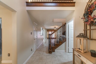 7027 Piney Meadow Ct, Houston, TX 77041 - photo 4