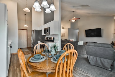 2212 Candlewick Dr SE, Poplar Grove, IL 61065 - photo 4