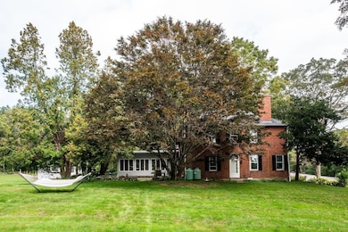 24 Newfields Rd, Exeter, NH 03833 - photo 4