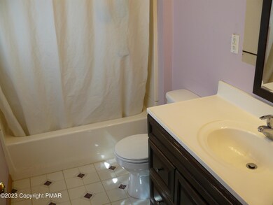 337 Pipit Ln, Effort, PA 18330 - photo 7