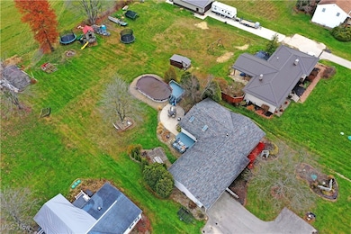 1049 Wilson Sharpsville Rd, Cortland, OH 44410 - photo 6