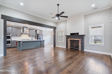 Living/Kitchen