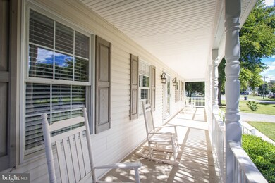 40292 Dockser Dr, Mechanicsville, MD 20659 - photo 2