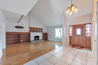 Hi Vaulted Living Room