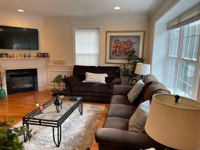 472 Lowell Ave unit 472, Newton, MA 02460 - photo 3