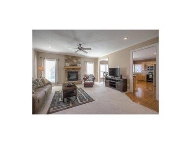 14711 S Hallet St, Olathe, KS 66062 - photo 7