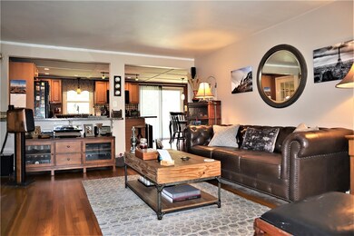 Open View to the Kitchen and Dining Area!