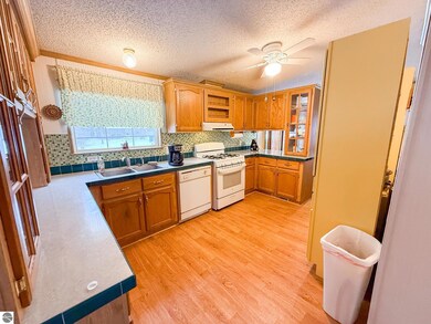 4589 Cranberry Lake Dr, Prescott, MI 48756 - photo 5