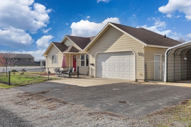 3005 N Carnahan St, Spokane, WA 99217 - photo 2