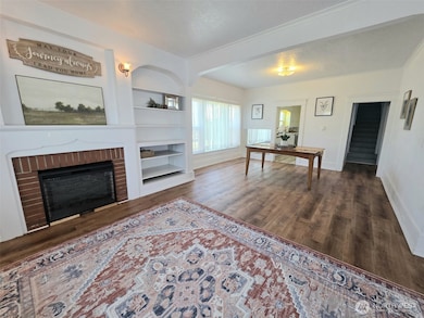 321 12th St, Raymond, WA 98577 - photo 6