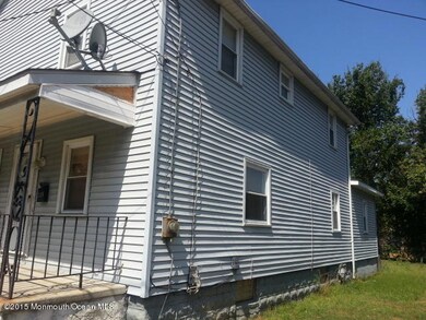 229 W Buck St, Paulsboro, NJ 08066 - photo 2