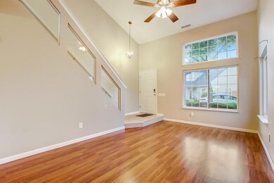 537 Stobus Dr, Greenwood, IN 46143 - photo 5