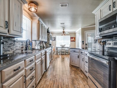 951 Berend Rd, Pilot Point, TX 76258 - photo 7