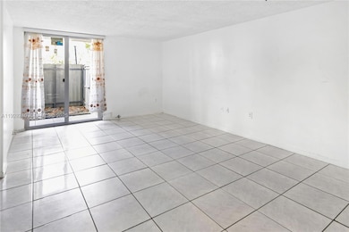 Samari Lake unit 2162, Hialeah, FL 33016 - photo 7