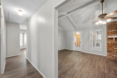 901 Shell Ct, Bedford, TX 76022 - photo 5