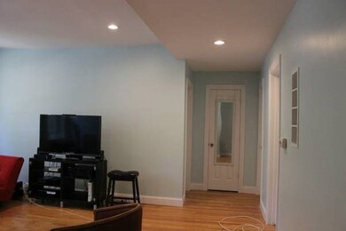 394 Riverway unit 2, Boston, MA 02115 - photo 3
