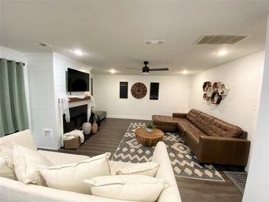 3514 Whitestone Dr, Pearland, TX 77584 - photo 5