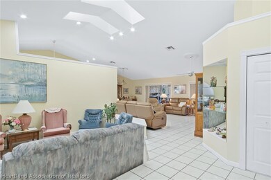 736 Lake Betty Dr, Lake Placid, FL 33852 - photo 7