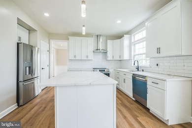 83 Drawing Arm Ln, Martinsburg, WV 25403 - photo 5