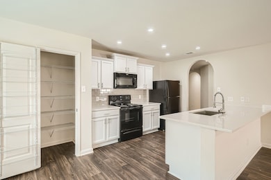 1026 Barrymore Ln, Duncanville, TX 75137 - photo 4