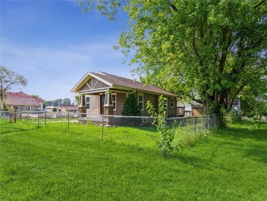 701 Leland Ave, Des Moines, IA 50315 - photo 6