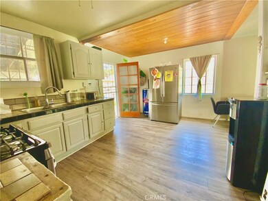 1547 E 121st St, Los Angeles, CA 90059 - photo 5