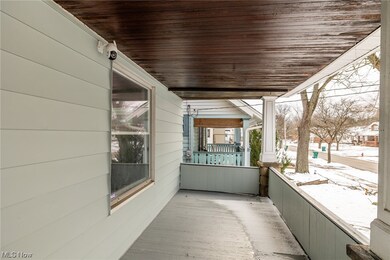 5233 Anthony St, Maple Heights, OH 44137 - photo 3