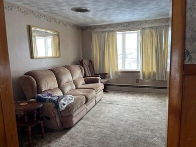 35 Lakeview St, Blackstone, MA 01504 - photo 4