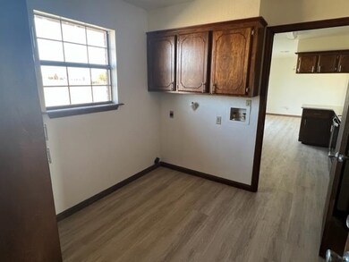 12740 NE Tony Creek Rd, Elgin, OK 73538 - photo 5