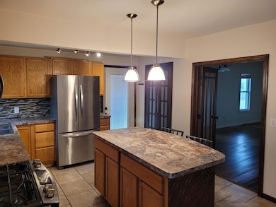 118 E Colfax St, Parkers Prairie, MN 56361 - photo 3