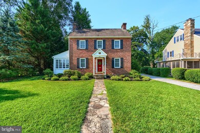 405 W Chesapeake Ave, Towson, MD 21204 - photo 2