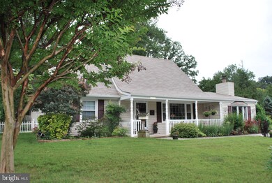 12928 Victoria Heights Dr, Bowie, MD 20715 - photo 2