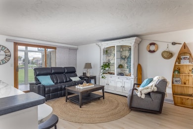 427 Captains Ct unit F, Winneconne, WI 54986 - photo 4