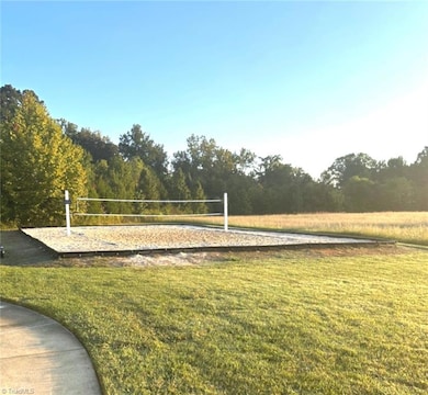 156 Pinewood Ln unit 101, Advance, NC 27006 - photo 6