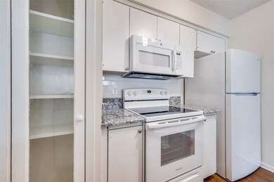 4859 Cedar Springs Rd unit 147, Dallas, TX 75219 - photo 6